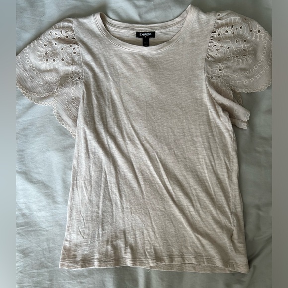 Express light cream tshirt - Picture 2 of 7